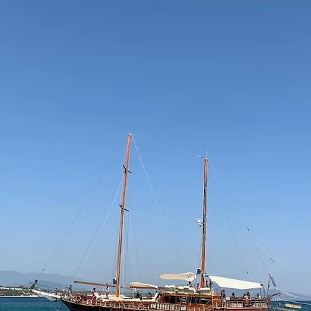 Botel Aegeanbluecruise Su-3