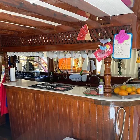 Botel Aegeanbluecruise Su-3 *